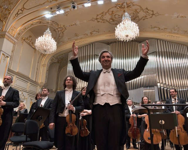 SLOVENSKÁ FILHARMÓNIA, Jan Mráček  a Daniel Raiskin    - 104 SF Daniel Raiskin_Jean F Neuburger 26 04 2018 © jan.f.lukas 