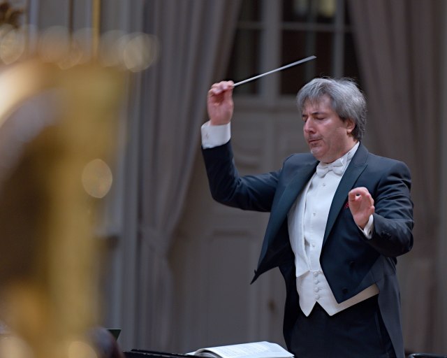 Beethoven a Šostakovič pod taktovkou Daniela Raiskina - 74 SF Daniel Raiskin 26 01 2017 © jan.f.lukas 