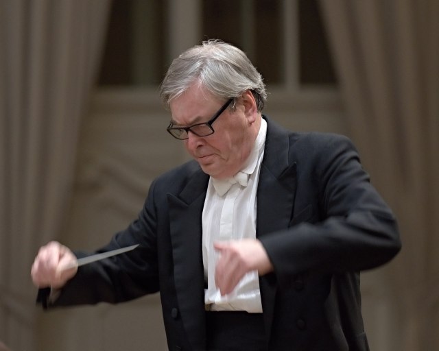 Prelaďte na živú hudbu v Redute - 88 SF Sergej Tolstov 04 02 2016 © Jan Lukas 