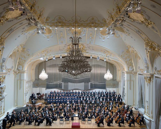 Mimoriadny koncert k Roku M. R. Štefánika - 98 SF Pinchas Steinberg 23 11 2017 © jan.f.lukas 