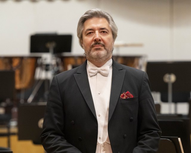 Pod taktovkou šéfdirigenta Daniela Raiskina - _BRENKUS copirig 0008 D. Raiskin 