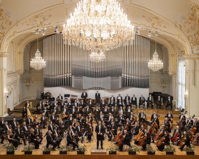 OZNAM O ZMENE PROGRAMU  - _BRENKUS copirig  9859-2 SF a Daniel Raiskin 