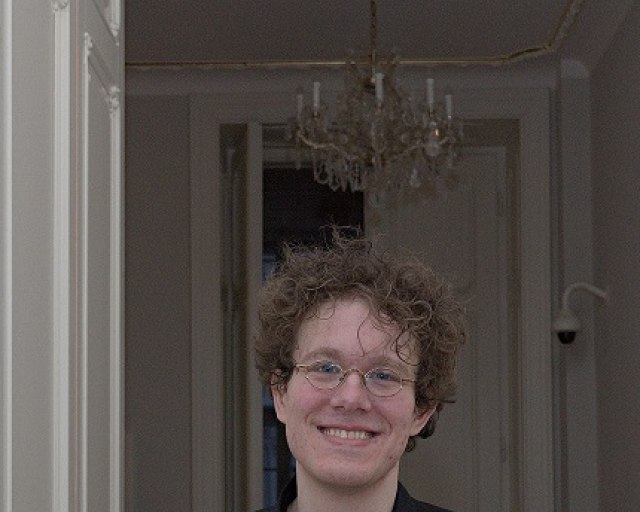 SVETOZNÁME HUDOBNÉ DIELA zaznejú v interpretácii ŠTUDENTOV VŠMU - DE10 Jakub Čižmarovič 