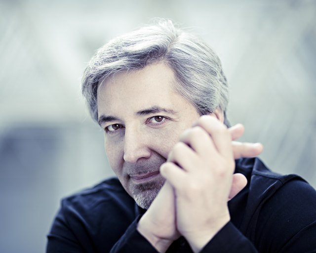 Otváracie koncerty 72. sezóny Slovenskej filharmónie zaznejú pod taktovkou Daniela Raiskina, nového šéfdirigenta Slovenskej filharmónie - Daniel Raiskin-2 