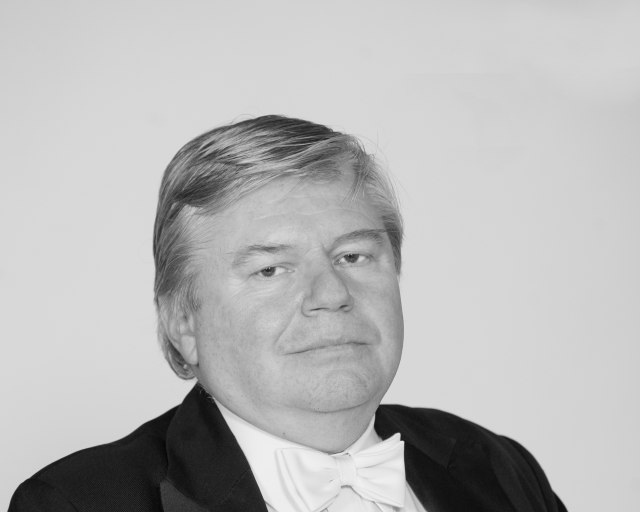 Hudobný svet opustil dlhoročný člen Slovenskej filharmónie, kontrabasista  Juraj Albert Schoefer - IMG_2615 kopie 