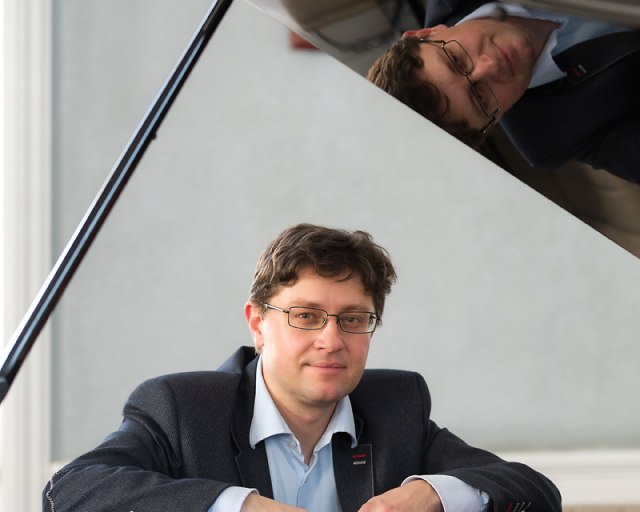 Utorkový klavírny recitál Miroslava Sekeru ONLINE - Sekera, foto 