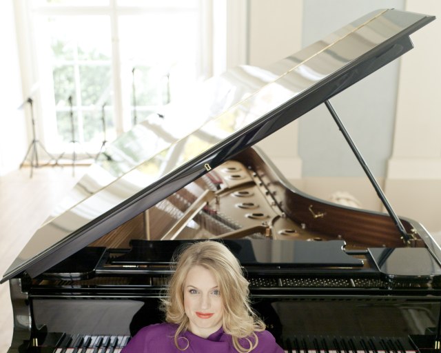 Klavírny recitál VERONIKA BÖHMOVEJ - Veronika Bohmova_debra_vesel_000855 