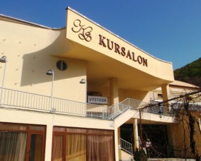 Slovenská filharmónia v Trenčianskych Tepliciach - foto trenčíanske 