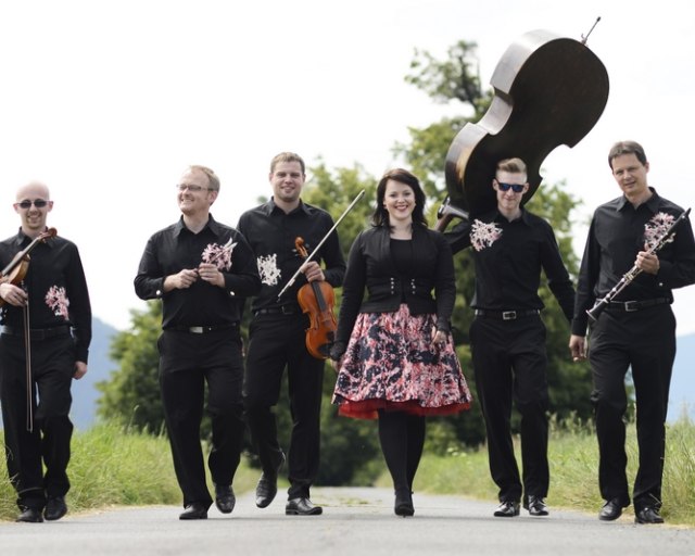 Čas rozjímania, čas radosti so súborom ENSEMBLE FLAIR, online - rokyt1jdfgbjfbjfg 