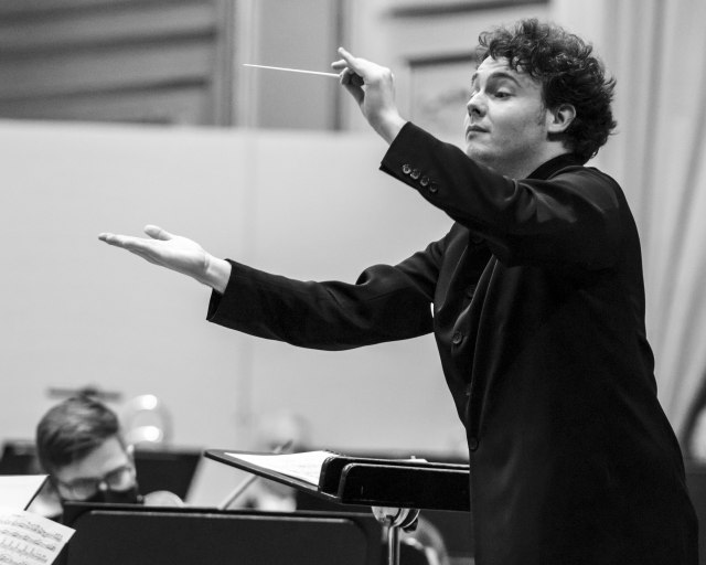 Slovenská filharmónia pod taktovkou Jiřího Rožňa - 3 SF Jiří Rožeň  foto © A. Trizuljak 