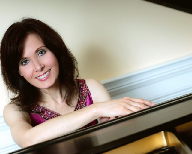 Utorkový klavírny recitál v Malej sále SF - EV-image4-1-1068x708 