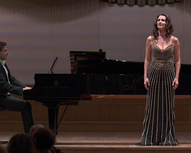 Piesňový večer Slávky Zámečníkovej v Malej sále Slovenskej filharmónie - 0acdc51c-1ebe-48ee-8f77-203a8520d82a 