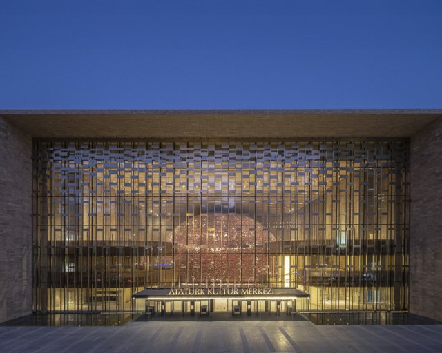 Slovenský filharmonický zbor odcestoval na umelecký zájazd do Turecka - Atatürk Cultural Centre 